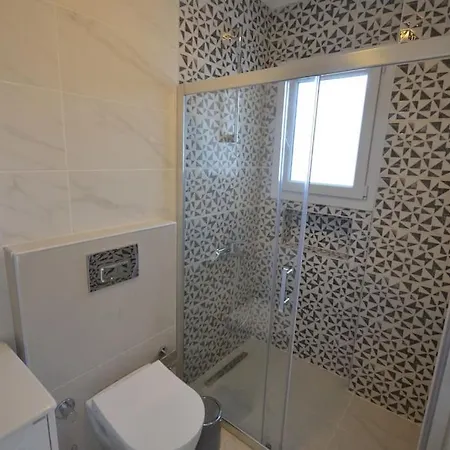 Gocek'te Mustakil Havuzlu *