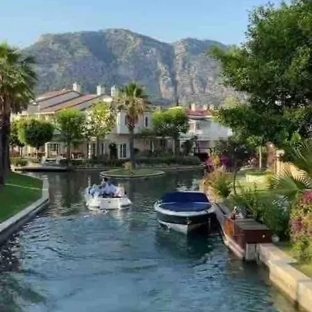 Prázdninový dům Gocek'te Mustakil Havuzlu Fethiye
